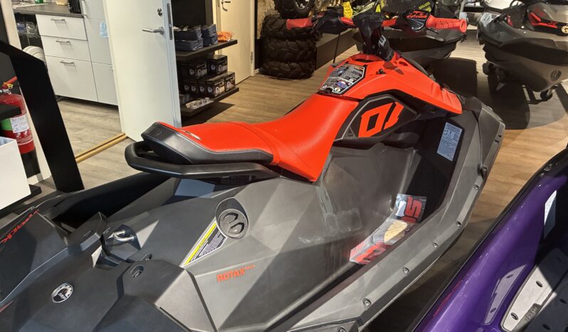 
								Sea-doo Spark Trixx full									